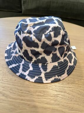 Offline Bucket Hat